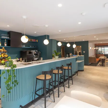 Logis De Port D'alon - St Cyr Sur 酒店