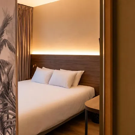 호텔 Logis De Port D'alon - St Cyr Sur 3*